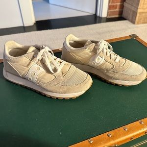 Saucony white suede Jazz sneakers